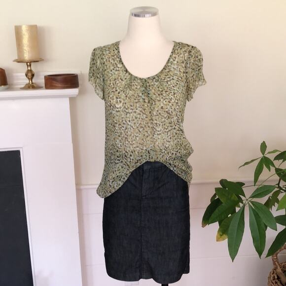 Banana Republic Sheer Floral Transparent Blouse Top V-Neck Sleeveless Size XS - Picture 2 of 10